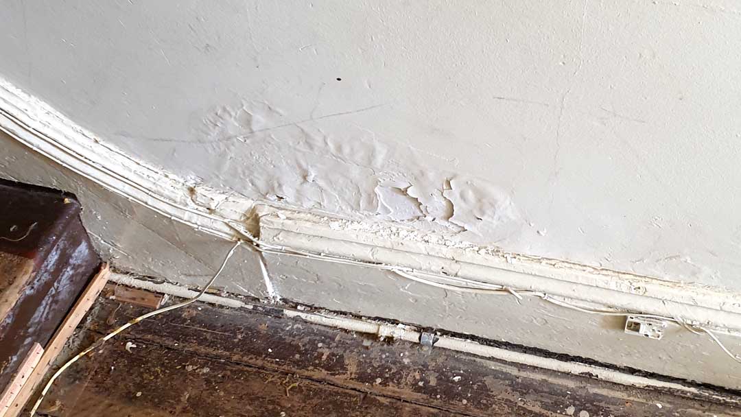 lath and plaster walls paint peeling